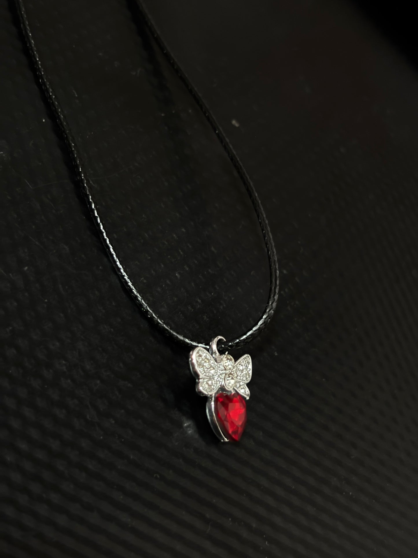Amourfly necklace