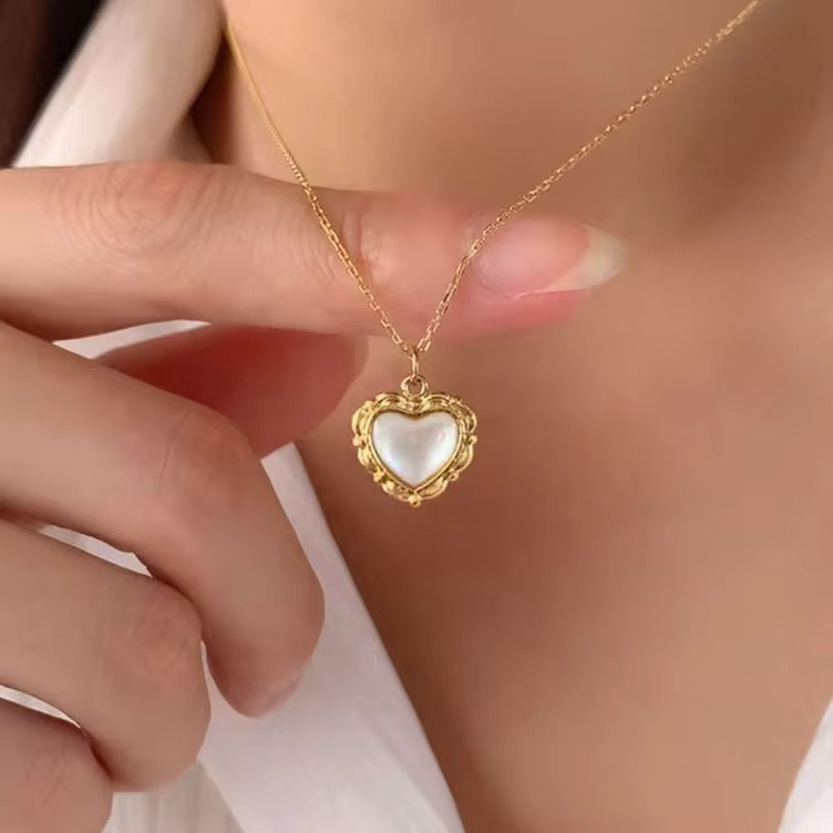 Embossed Heart necklace
