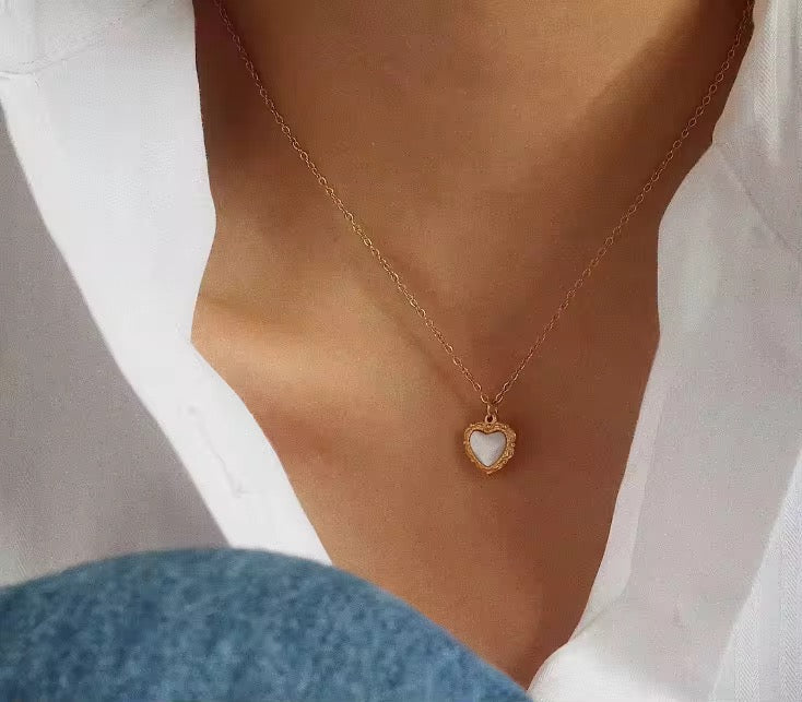 Embossed Heart necklace