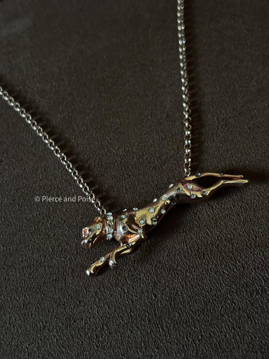 Nocturne Claw necklace