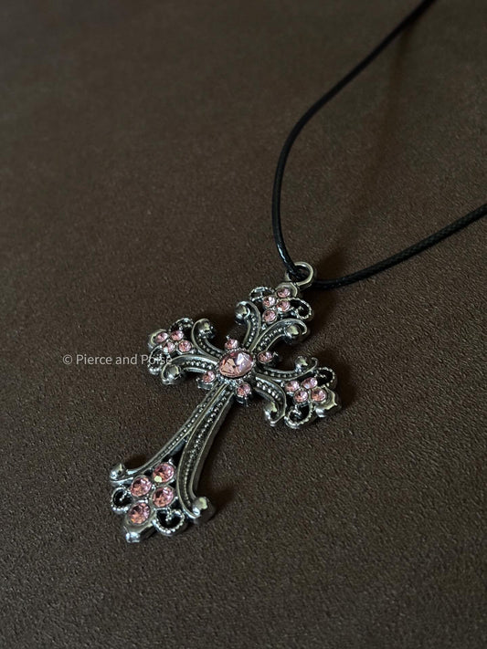 Rosanox cross necklace
