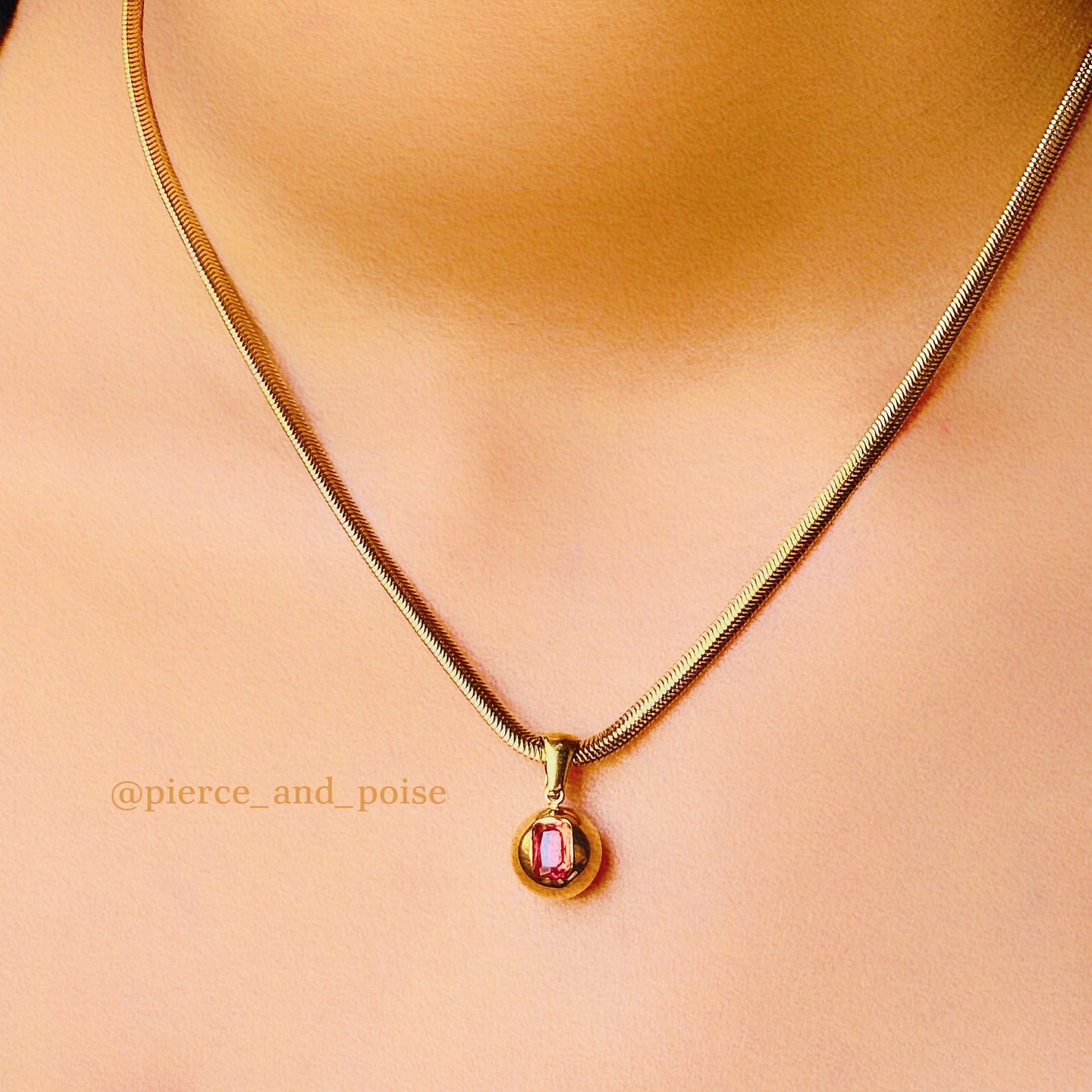 Amelia pink necklace