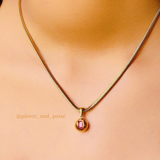 Amelia pink necklace
