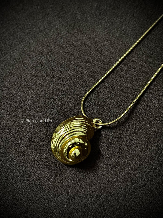 Shelltone necklace